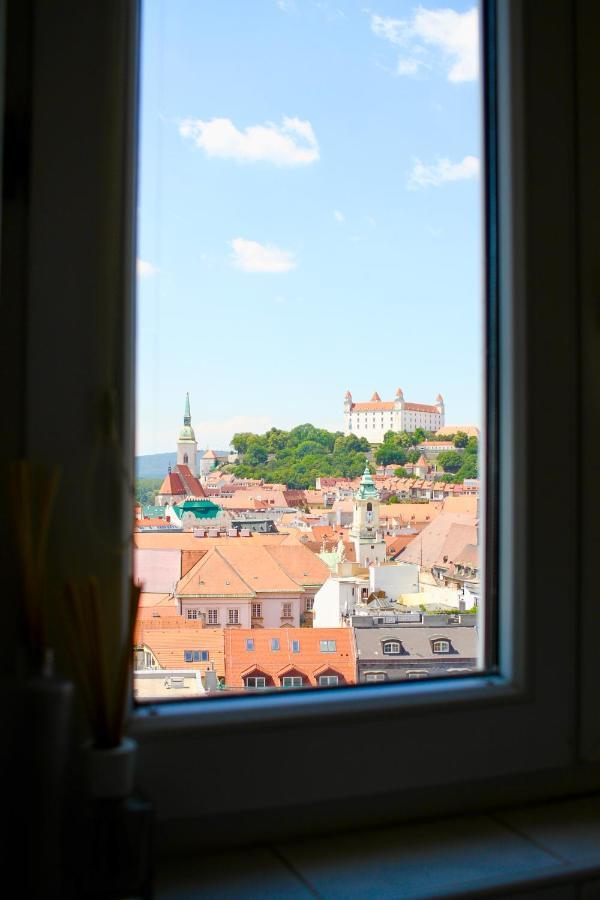 Ferienwohnung Top Floor Manderla Pressburg Exterior foto